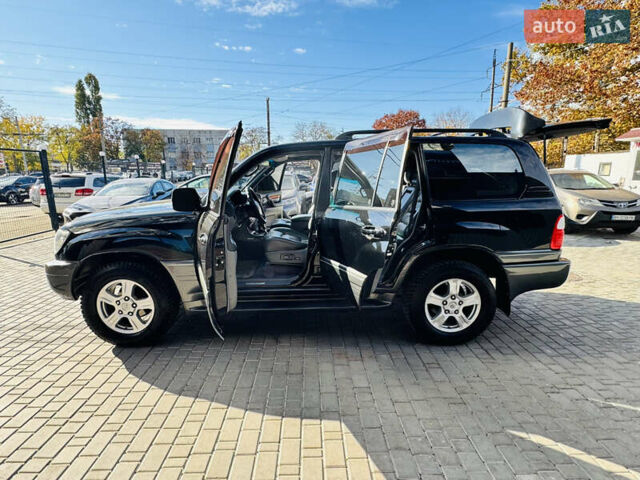 Чорний Лексус ЛХ, об'ємом двигуна 4.66 л та пробігом 348 тис. км за 11200 $, фото 12 на Automoto.ua