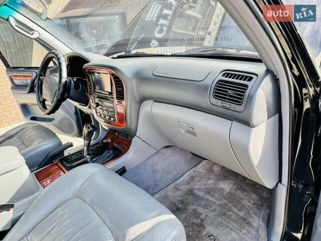 Чорний Лексус ЛХ, об'ємом двигуна 4.66 л та пробігом 348 тис. км за 11200 $, фото 21 на Automoto.ua