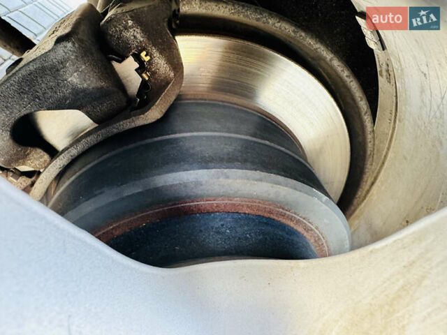 Чорний Лексус ЛХ, об'ємом двигуна 4.66 л та пробігом 348 тис. км за 11200 $, фото 73 на Automoto.ua