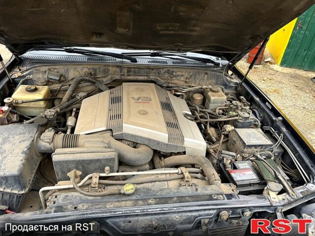 Чорний Лексус ЛХ, об'ємом двигуна 4.7 л та пробігом 237 тис. км за 8200 $, фото 12 на Automoto.ua