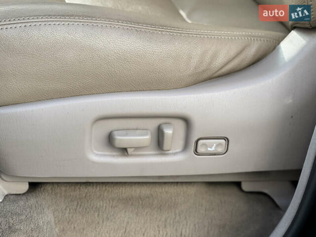 Чорний Лексус ЛХ, об'ємом двигуна 4.7 л та пробігом 380 тис. км за 12500 $, фото 14 на Automoto.ua