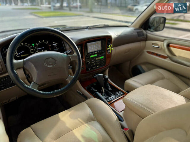 Чорний Лексус ЛХ, об'ємом двигуна 4.7 л та пробігом 380 тис. км за 12500 $, фото 6 на Automoto.ua