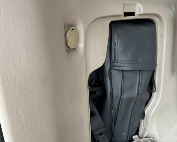 Чорний Лексус ЛХ, об'ємом двигуна 4.67 л та пробігом 308 тис. км за 11499 $, фото 43 на Automoto.ua