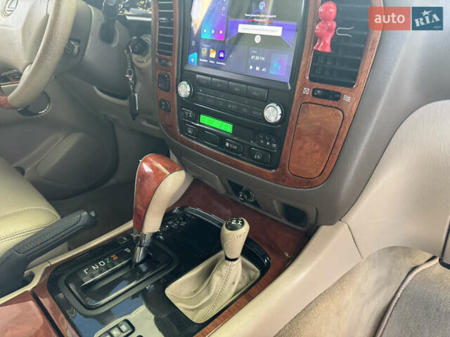 Черный Лексус ЛХ, объемом двигателя 4.67 л и пробегом 193 тыс. км за 10700 $, фото 17 на Automoto.ua