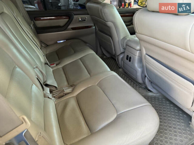 Черный Лексус ЛХ, объемом двигателя 4.67 л и пробегом 193 тыс. км за 10700 $, фото 13 на Automoto.ua