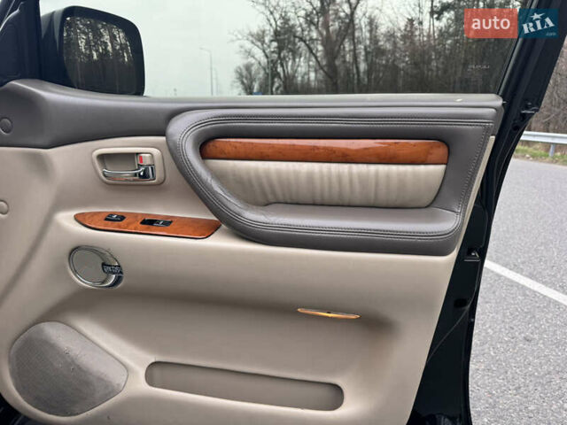 Чорний Лексус ЛХ, об'ємом двигуна 4.7 л та пробігом 330 тис. км за 13000 $, фото 4 на Automoto.ua