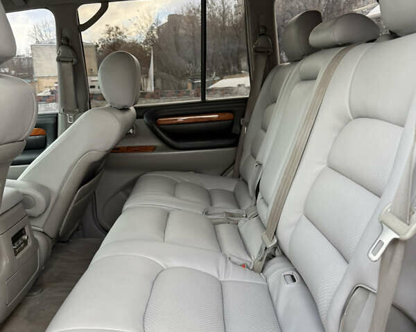 Черный Лексус ЛХ, объемом двигателя 4.7 л и пробегом 290 тыс. км за 11799 $, фото 65 на Automoto.ua