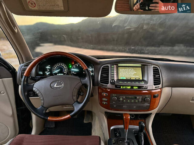 Черный Лексус ЛХ, объемом двигателя 4.66 л и пробегом 330 тыс. км за 12700 $, фото 5 на Automoto.ua