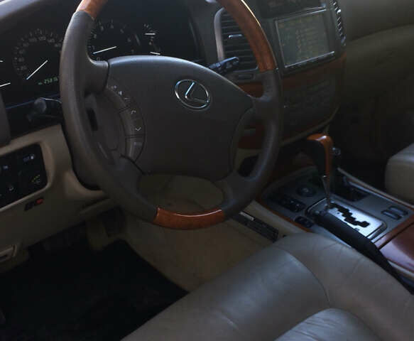 Чорний Лексус ЛХ, об'ємом двигуна 4.67 л та пробігом 286 тис. км за 12500 $, фото 19 на Automoto.ua