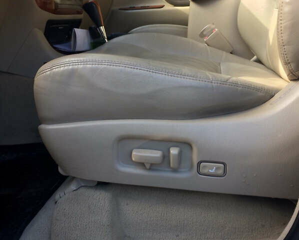 Чорний Лексус ЛХ, об'ємом двигуна 4.67 л та пробігом 286 тис. км за 12500 $, фото 14 на Automoto.ua