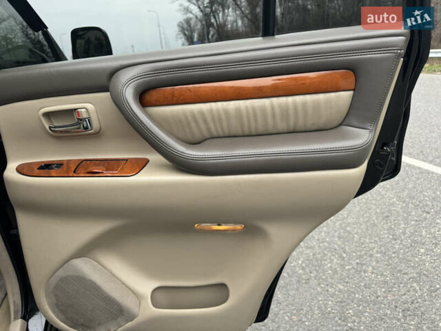 Чорний Лексус ЛХ, об'ємом двигуна 4.7 л та пробігом 330 тис. км за 13000 $, фото 5 на Automoto.ua