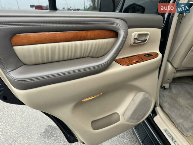 Чорний Лексус ЛХ, об'ємом двигуна 4.7 л та пробігом 330 тис. км за 13000 $, фото 11 на Automoto.ua