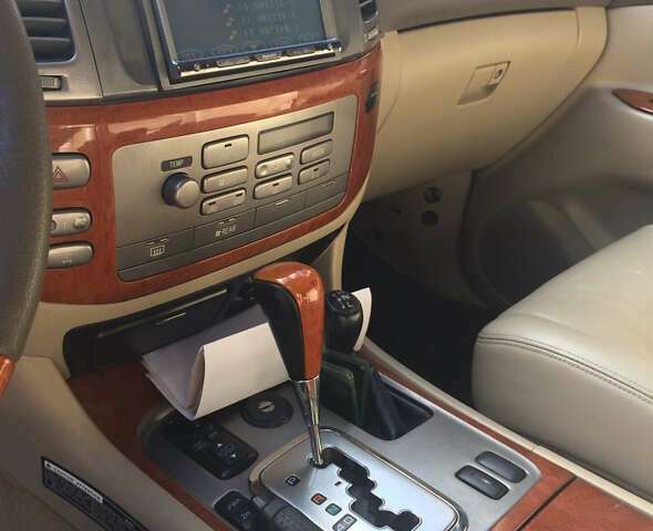 Чорний Лексус ЛХ, об'ємом двигуна 4.67 л та пробігом 286 тис. км за 12500 $, фото 22 на Automoto.ua