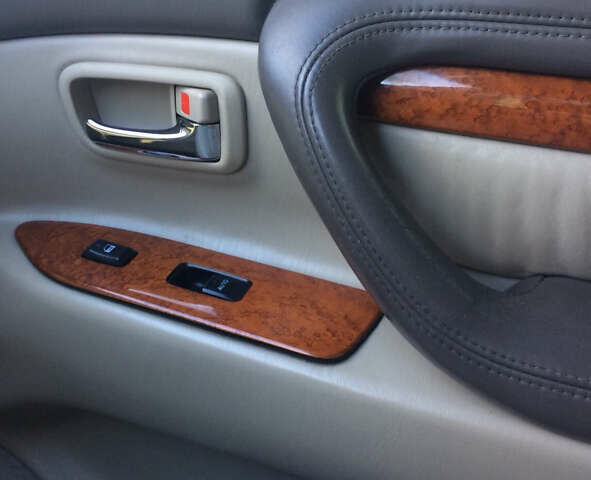 Чорний Лексус ЛХ, об'ємом двигуна 4.67 л та пробігом 286 тис. км за 12500 $, фото 17 на Automoto.ua