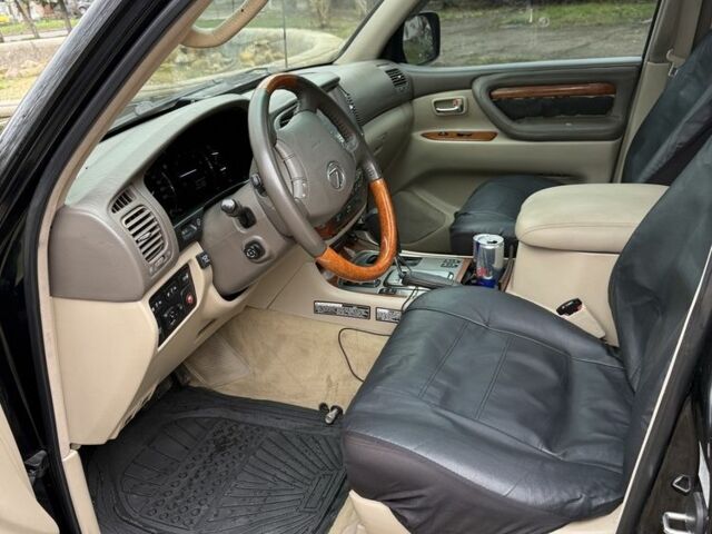Черный Лексус ЛХ, объемом двигателя 4.7 л и пробегом 365 тыс. км за 13500 $, фото 12 на Automoto.ua