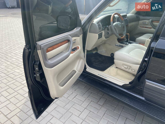 Черный Лексус ЛХ, объемом двигателя 4.7 л и пробегом 187 тыс. км за 13300 $, фото 9 на Automoto.ua