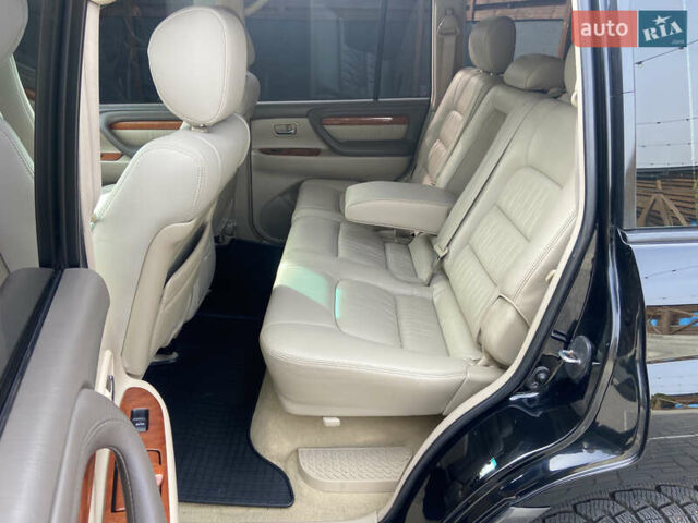 Черный Лексус ЛХ, объемом двигателя 4.7 л и пробегом 187 тыс. км за 13300 $, фото 15 на Automoto.ua
