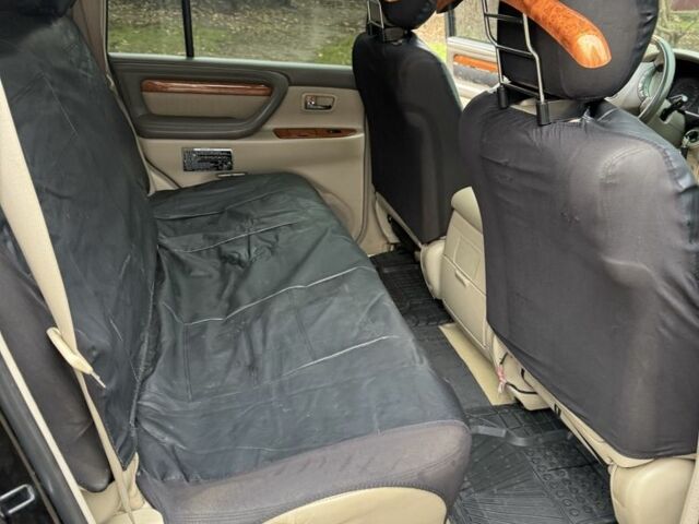 Черный Лексус ЛХ, объемом двигателя 4.7 л и пробегом 365 тыс. км за 13500 $, фото 14 на Automoto.ua