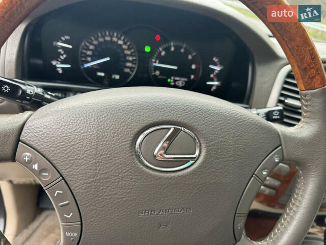 Чорний Лексус ЛХ, об'ємом двигуна 4.7 л та пробігом 330 тис. км за 13000 $, фото 15 на Automoto.ua
