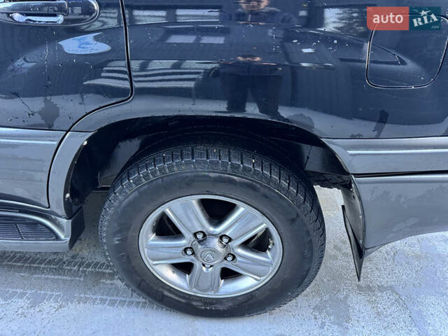 Чорний Лексус ЛХ, об'ємом двигуна 4.7 л та пробігом 300 тис. км за 14300 $, фото 14 на Automoto.ua