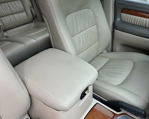 Черный Лексус ЛХ, объемом двигателя 4.66 л и пробегом 192 тыс. км за 23500 $, фото 41 на Automoto.ua