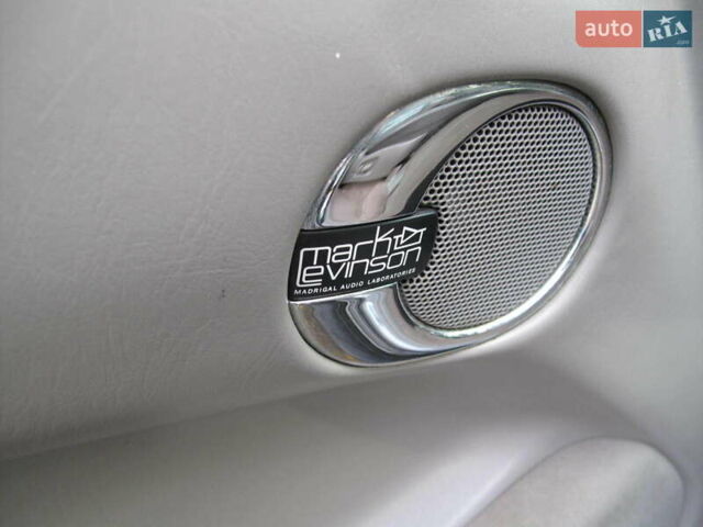 Чорний Лексус ЛХ, об'ємом двигуна 4.66 л та пробігом 303 тис. км за 13800 $, фото 14 на Automoto.ua