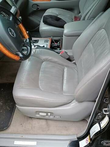 Черный Лексус ЛХ, объемом двигателя 4.7 л и пробегом 440 тыс. км за 10500 $, фото 8 на Automoto.ua