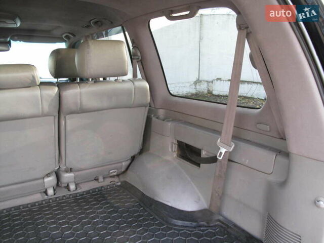 Чорний Лексус ЛХ, об'ємом двигуна 4.66 л та пробігом 303 тис. км за 13800 $, фото 40 на Automoto.ua