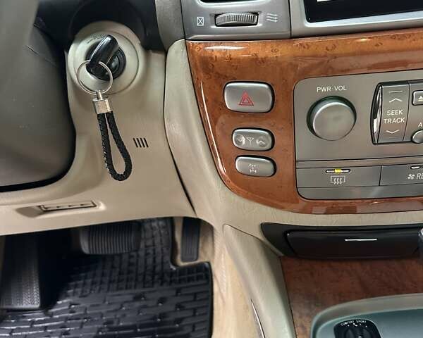 Черный Лексус ЛХ, объемом двигателя 4.66 л и пробегом 192 тыс. км за 23500 $, фото 44 на Automoto.ua