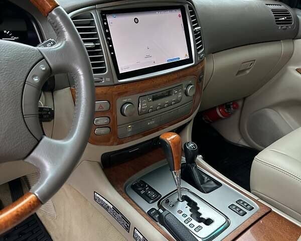 Черный Лексус ЛХ, объемом двигателя 4.66 л и пробегом 192 тыс. км за 23500 $, фото 39 на Automoto.ua