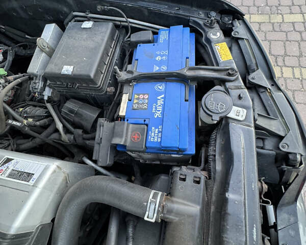 Лексус ЛХ 2004 в Киеве на Automoto.ua Черный Лексус ЛХ, объемом двигателя 4.67 л и пробегом 288 тыс. км за 14700 $, фото 35 на Automoto.ua