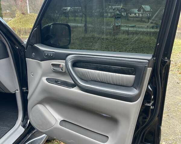 Чорний Лексус ЛХ, об'ємом двигуна 4.66 л та пробігом 317 тис. км за 14900 $, фото 27 на Automoto.ua