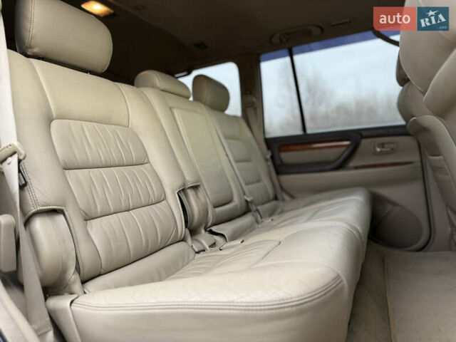 Черный Лексус ЛХ, объемом двигателя 4.7 л и пробегом 286 тыс. км за 13750 $, фото 17 на Automoto.ua