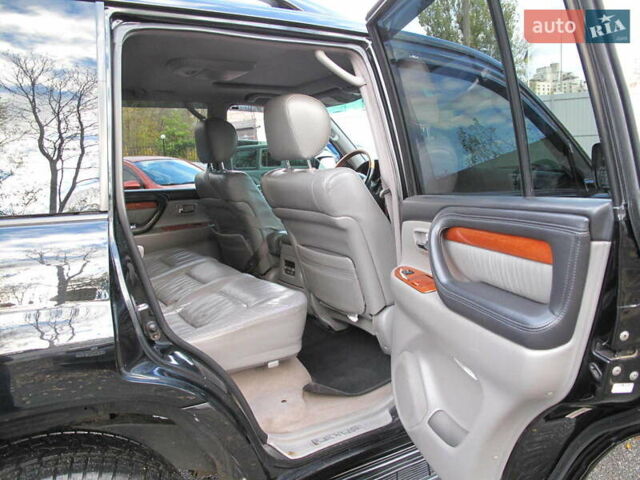 Чорний Лексус ЛХ, об'ємом двигуна 4.66 л та пробігом 303 тис. км за 13800 $, фото 56 на Automoto.ua