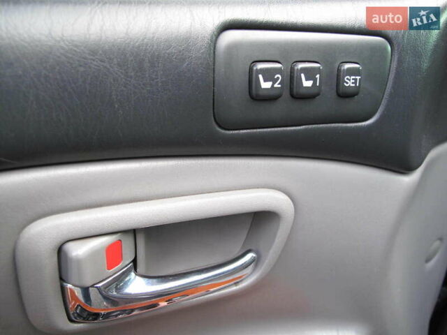 Чорний Лексус ЛХ, об'ємом двигуна 4.66 л та пробігом 303 тис. км за 13800 $, фото 13 на Automoto.ua