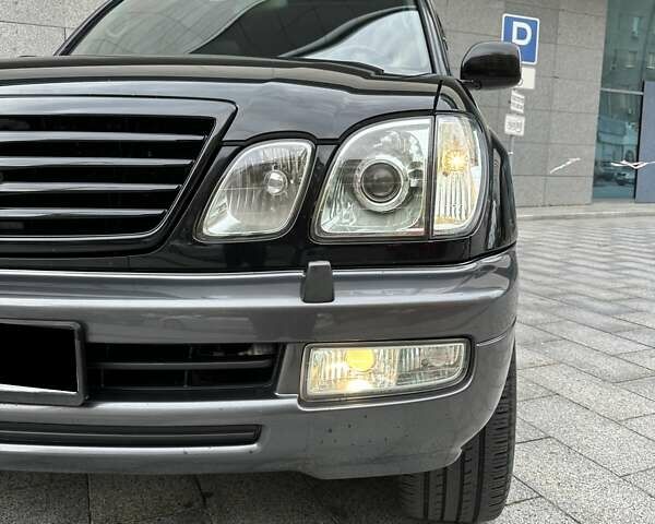 Черный Лексус ЛХ, объемом двигателя 4.66 л и пробегом 192 тыс. км за 23500 $, фото 16 на Automoto.ua
