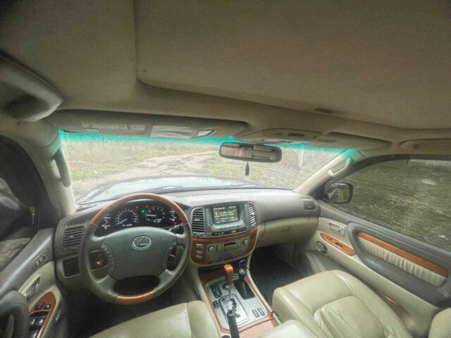 Чорний Лексус ЛХ, об'ємом двигуна 4.7 л та пробігом 282 тис. км за 14000 $, фото 15 на Automoto.ua