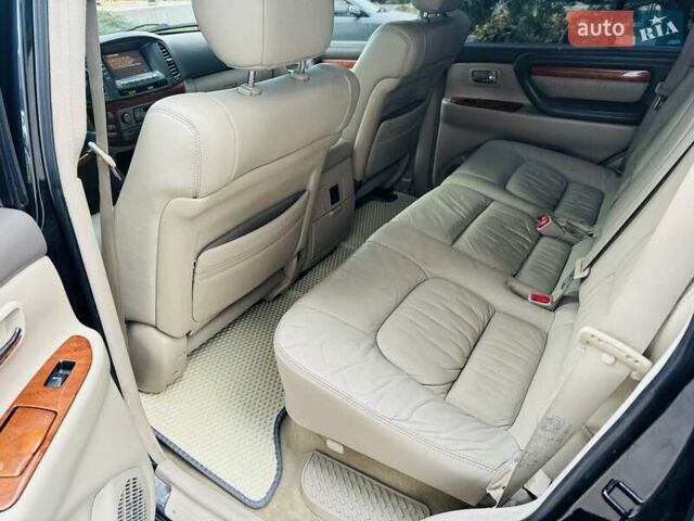 Черный Лексус ЛХ, объемом двигателя 4.67 л и пробегом 291 тыс. км за 11800 $, фото 9 на Automoto.ua
