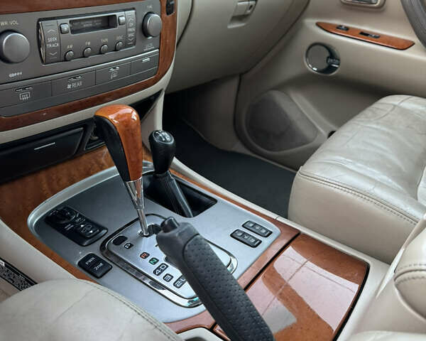 Лексус ЛХ 2004 в Киеве на Automoto.ua Черный Лексус ЛХ, объемом двигателя 4.67 л и пробегом 288 тыс. км за 14700 $, фото 22 на Automoto.ua