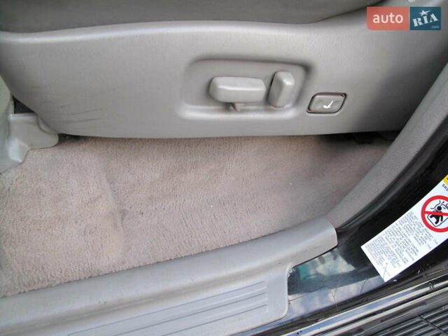 Чорний Лексус ЛХ, об'ємом двигуна 4.66 л та пробігом 303 тис. км за 13800 $, фото 15 на Automoto.ua