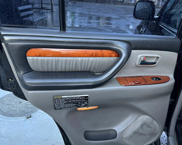 Чорний Лексус ЛХ, об'ємом двигуна 4.7 л та пробігом 300 тис. км за 14300 $, фото 21 на Automoto.ua