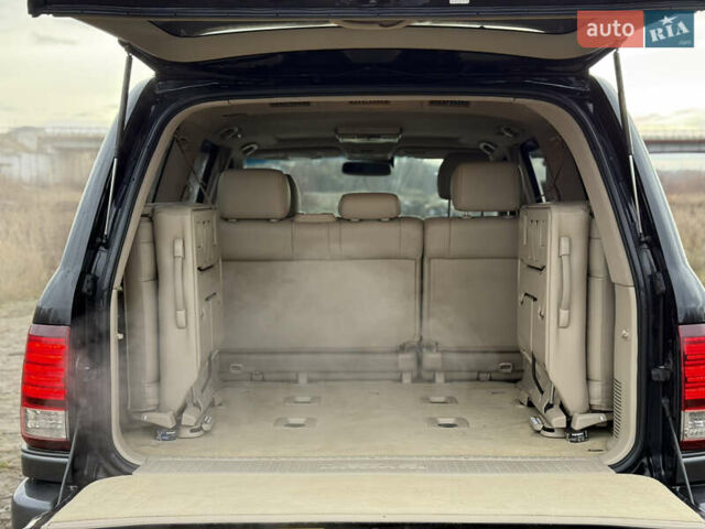 Черный Лексус ЛХ, объемом двигателя 4.7 л и пробегом 286 тыс. км за 13750 $, фото 20 на Automoto.ua