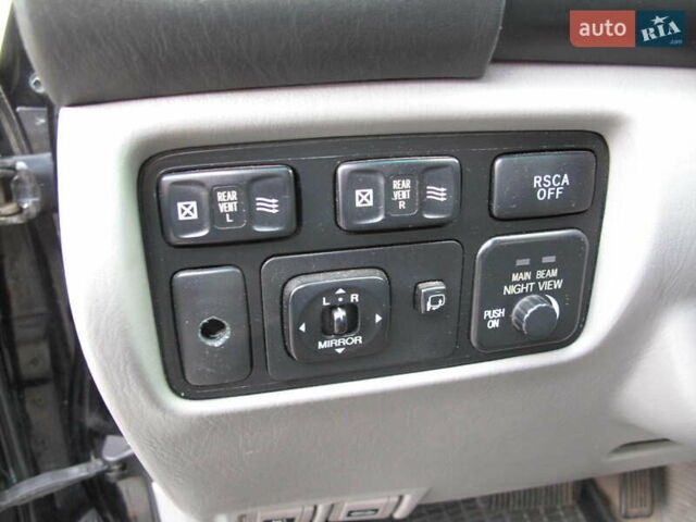 Чорний Лексус ЛХ, об'ємом двигуна 4.66 л та пробігом 303 тис. км за 13800 $, фото 21 на Automoto.ua