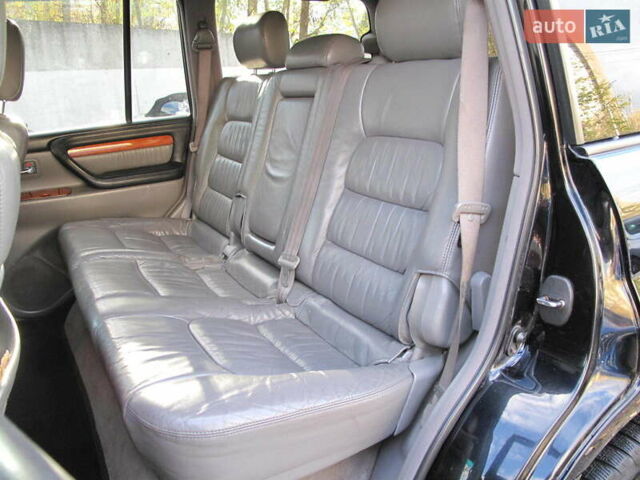 Чорний Лексус ЛХ, об'ємом двигуна 4.66 л та пробігом 303 тис. км за 13800 $, фото 35 на Automoto.ua