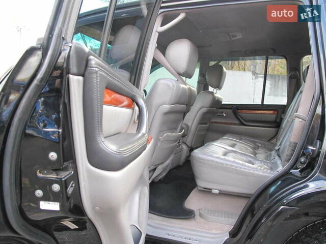 Чорний Лексус ЛХ, об'ємом двигуна 4.66 л та пробігом 303 тис. км за 13800 $, фото 24 на Automoto.ua