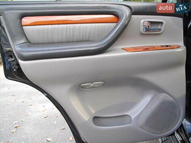 Чорний Лексус ЛХ, об'ємом двигуна 4.66 л та пробігом 303 тис. км за 13800 $, фото 25 на Automoto.ua