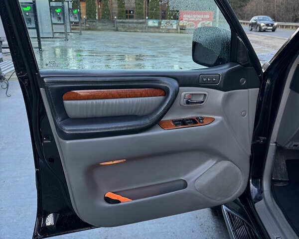 Чорний Лексус ЛХ, об'ємом двигуна 4.7 л та пробігом 300 тис. км за 14300 $, фото 18 на Automoto.ua