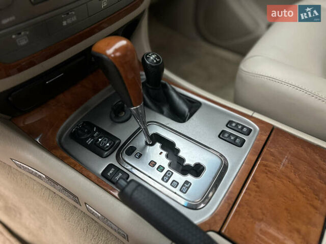 Черный Лексус ЛХ, объемом двигателя 4.66 л и пробегом 286 тыс. км за 13799 $, фото 13 на Automoto.ua