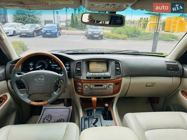 Черный Лексус ЛХ, объемом двигателя 4.67 л и пробегом 291 тыс. км за 11800 $, фото 6 на Automoto.ua