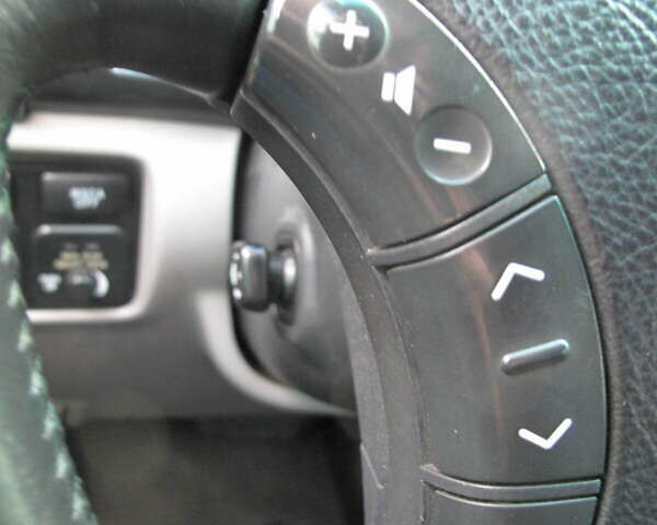 Чорний Лексус ЛХ, об'ємом двигуна 4.66 л та пробігом 303 тис. км за 13800 $, фото 63 на Automoto.ua